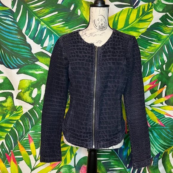 Express Women’s Medium Purple Faux Alligator Texture Zip Softshell Jacket - Picture 3 of 7